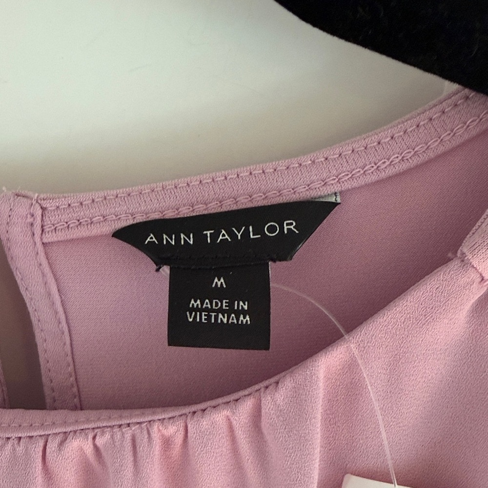 NWT Ann Taylor Shirred Neck Pink/Lavendar Blouse Size medium - Picture 3 of 11